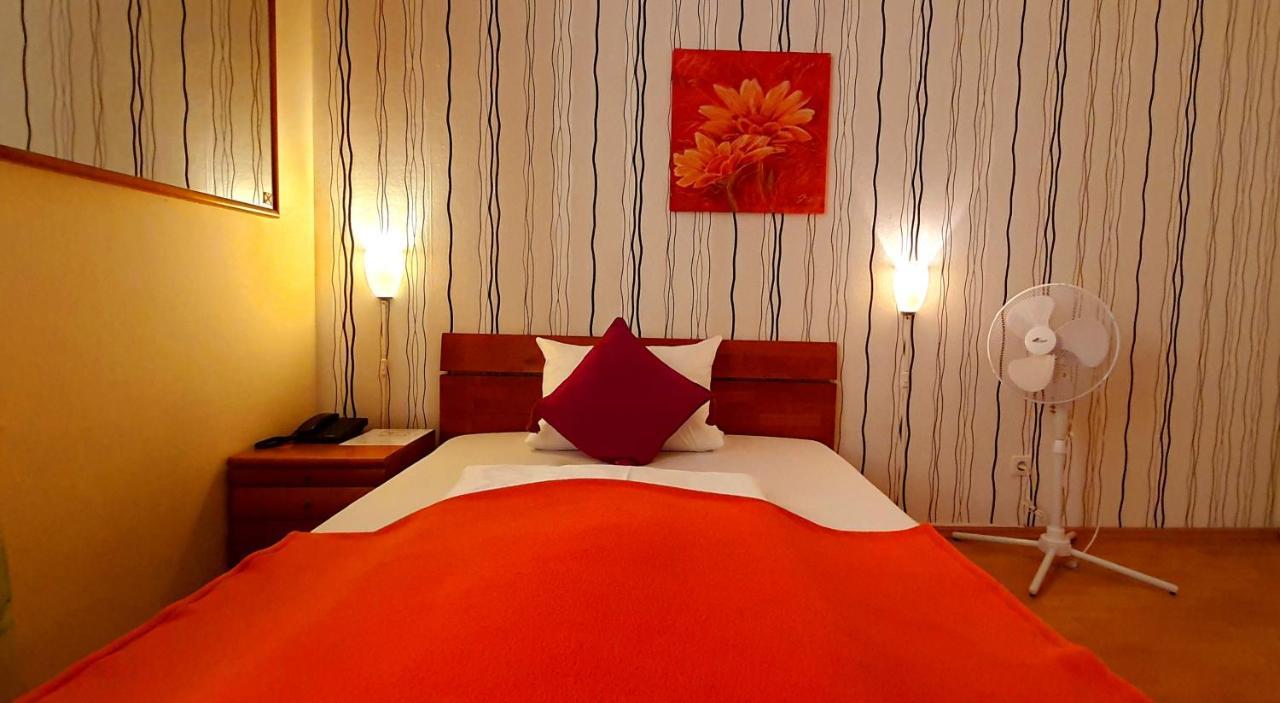 Hotel Deutscher Hof MHG Esterno foto